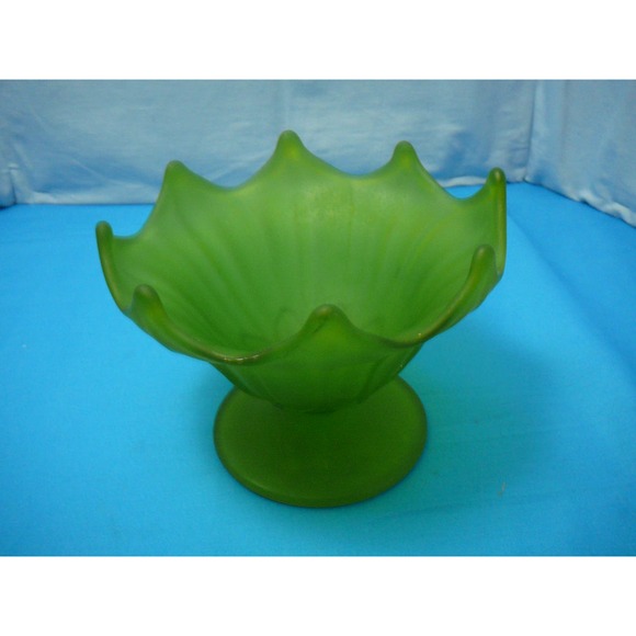 Vtg Westmorland Green Satin Glass Compote Lotus Flower Patten - Picture 1 of 6